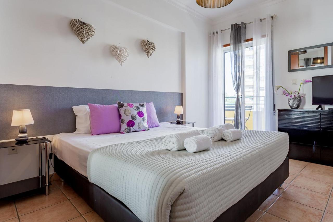 Light & Comfy Apartment W/ Pool & Balcony By Lovelystay Portimao Luaran gambar