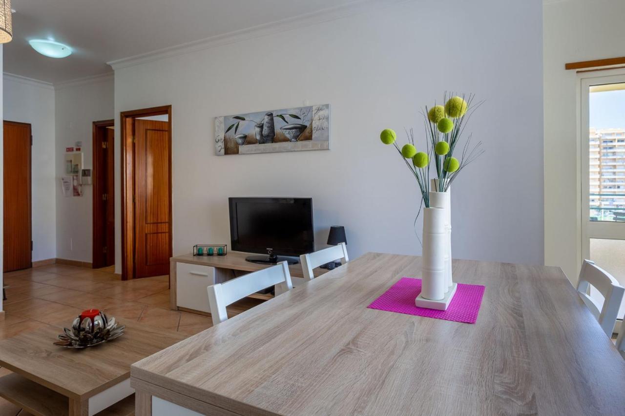 Light & Comfy Apartment W/ Pool & Balcony By Lovelystay Portimao Luaran gambar