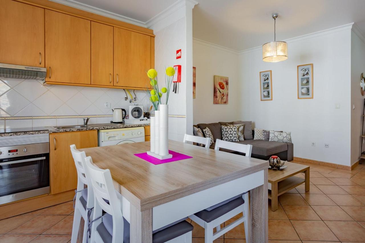 Light & Comfy Apartment W/ Pool & Balcony By Lovelystay Portimao Luaran gambar